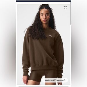 ALO Yoga Accolade Crewneck Pullover - Espresso